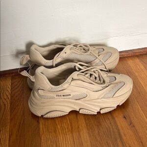 Steve Madden Cream Chunky Sneakers